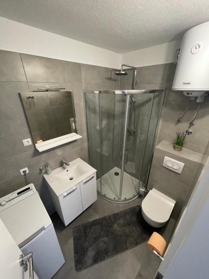 Villa Milena Sweet Apartment-With A Pool Трогир Екстериор снимка