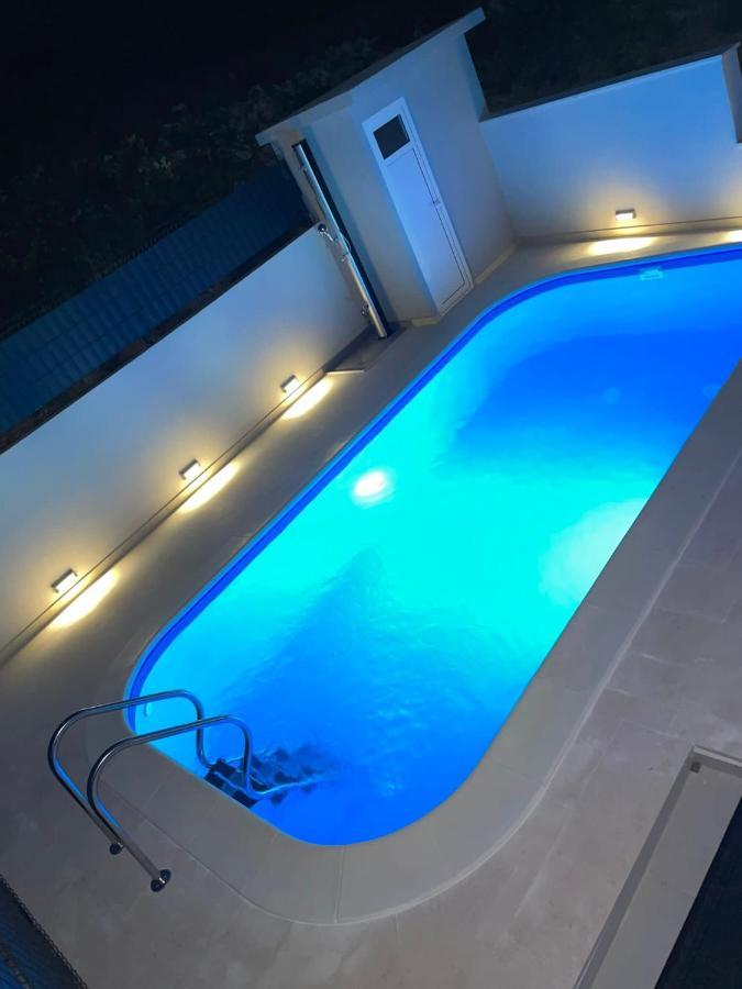 Villa Milena Sweet Apartment-With A Pool Трогир Екстериор снимка